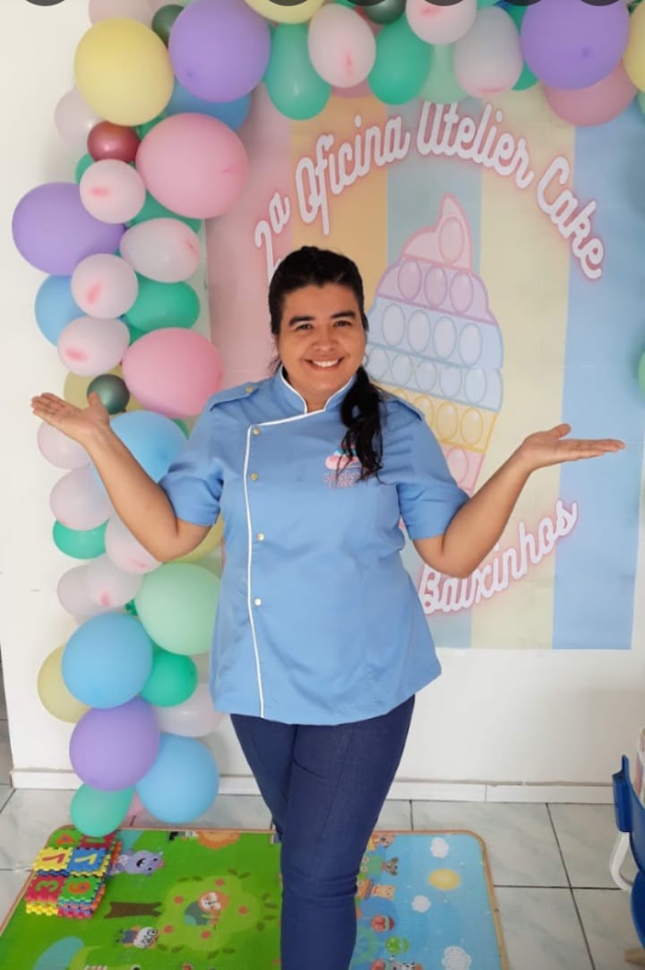 Ana Cake : Arte em Doces: Bolo de aniversário para a festa de 18 anos